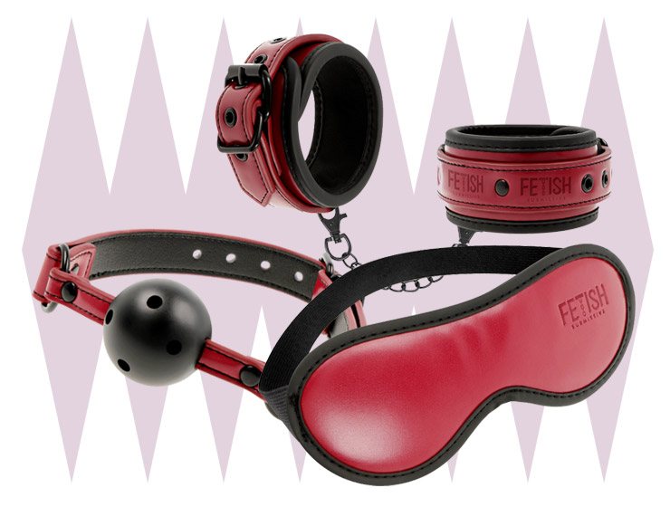 Kit fetish para bondage en cuero rojo y negro con antifaz, esposas y mordaza